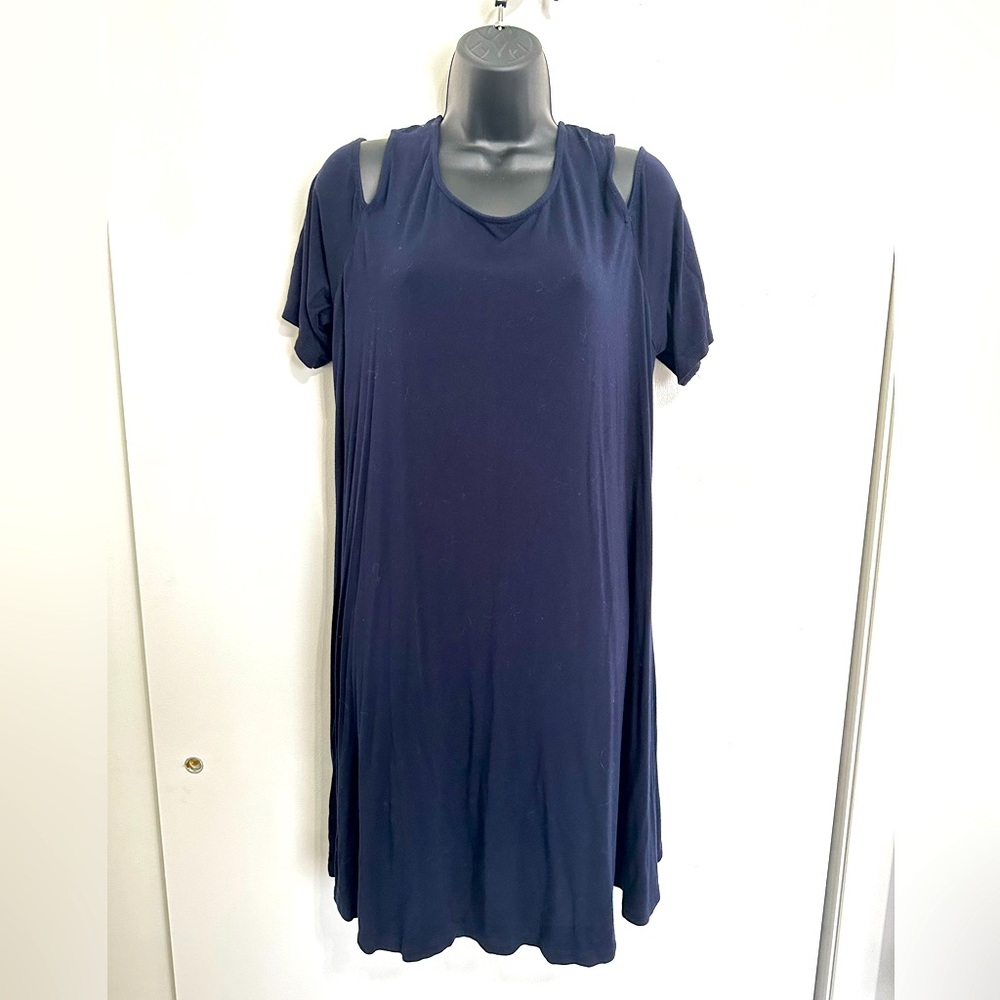 NWOT Philosophy 1x Cold Shoulder T-Shirt Dress